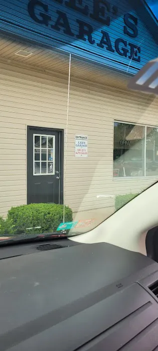 Lee's Garage 6