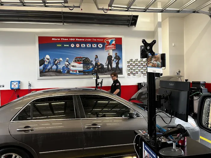 Valvoline Instant Oil Change 4