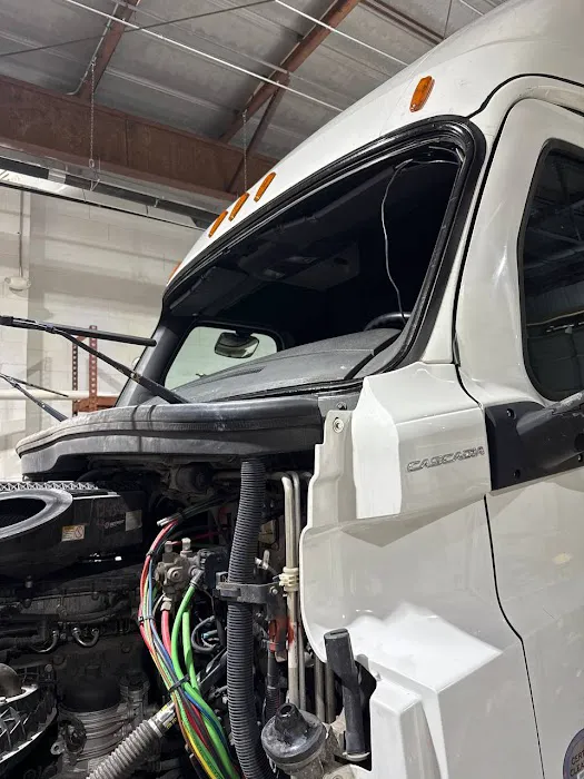 Delo Truck Center LLC 1