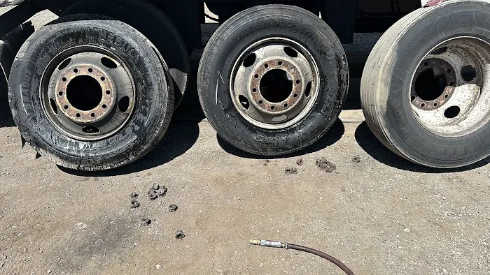 Malwa Company LLC Truck & Trailer repair 0