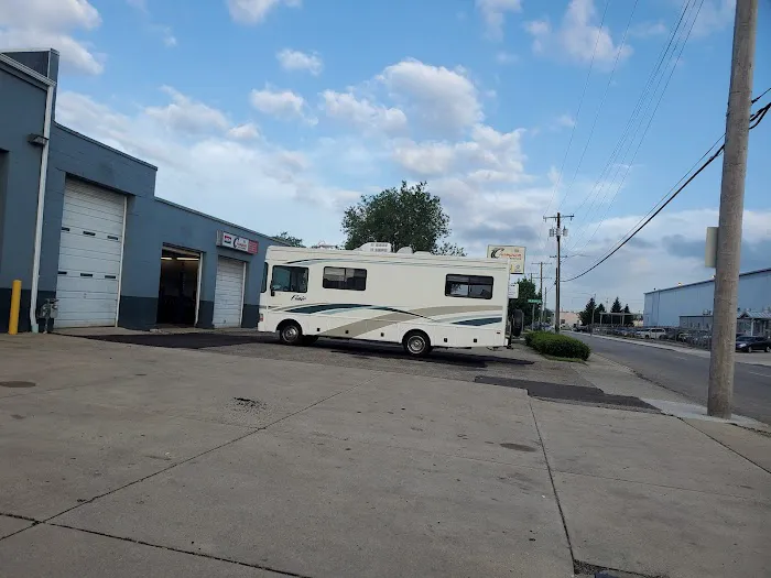 Champion Auto-Truck-Fleet Service 1