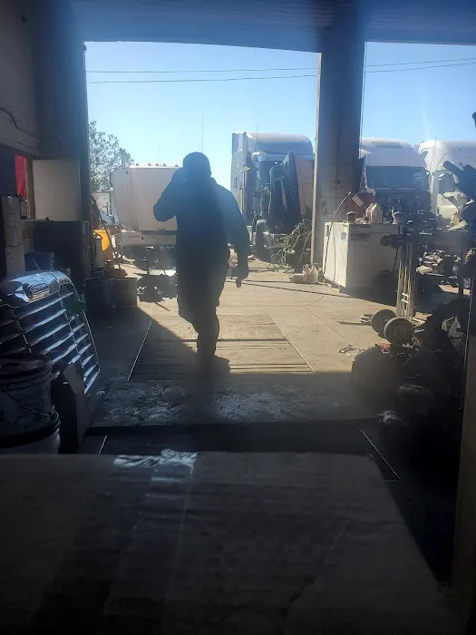 RUIZ RUIZ DIESEL REPAIR 7