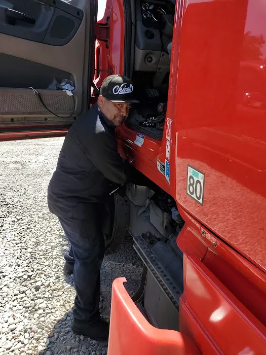 RUIZ RUIZ DIESEL REPAIR 8