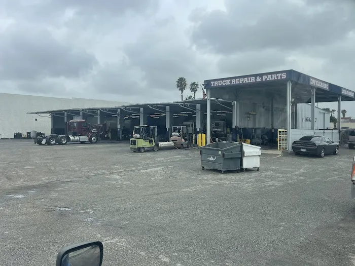 P & S Truck Center 0