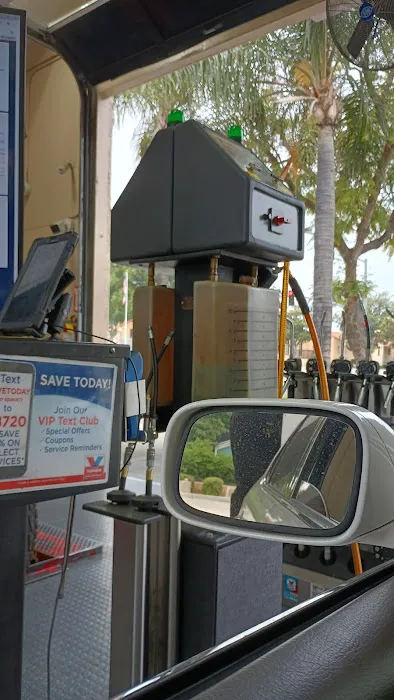 Valvoline Instant Oil Change 3