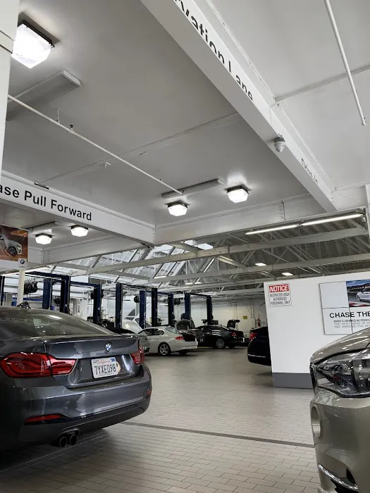 Santa Monica BMW Service Department 8