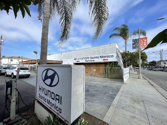 Hyundai Santa Monica Service and Parts Department 2