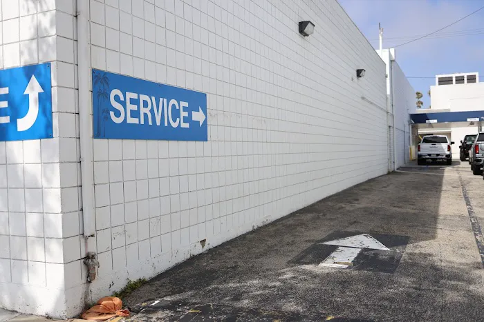 Santa Monica GMC Service 3