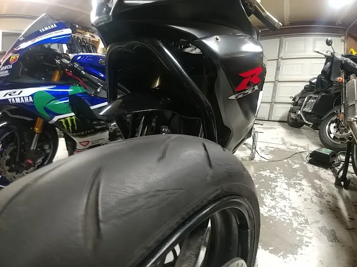 Yesenia's Tire Shop 3