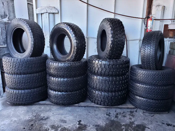 Yesenia's Tire Shop 7