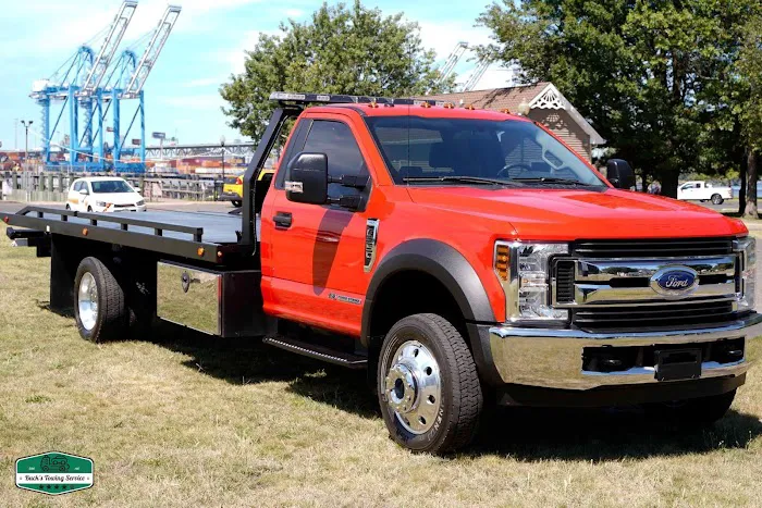 Buck's Towing Service 2