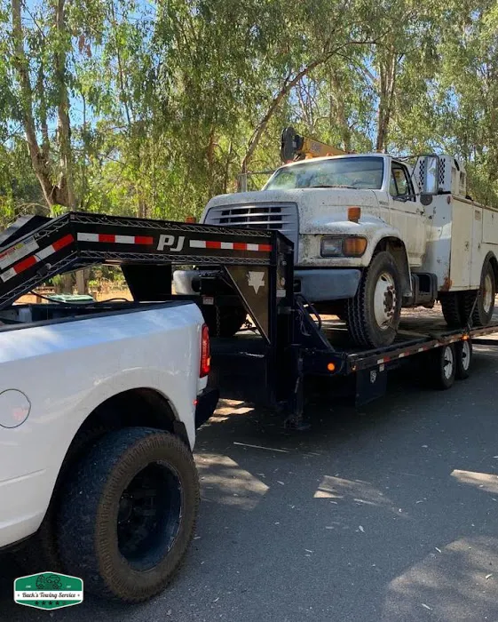 Buck's Towing Service 9