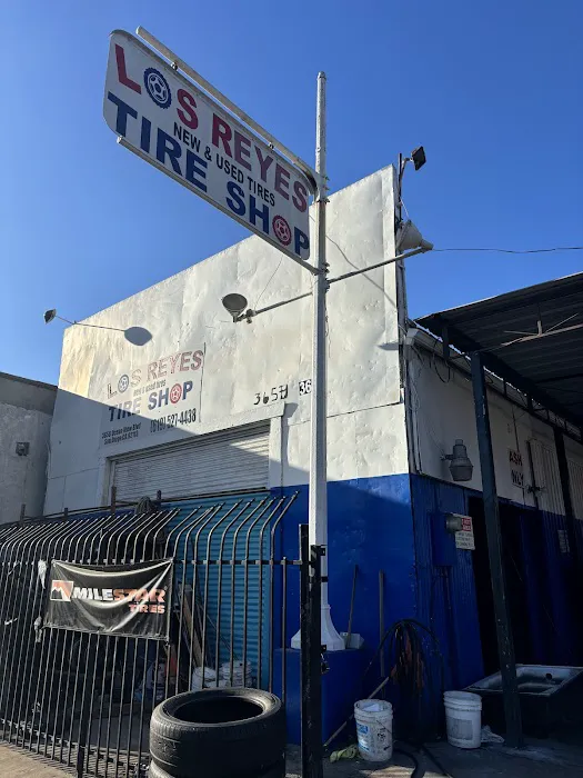 Los Reyes Tire Shop 1
