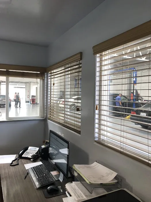 Nick’s Auto Repair Independent Mercedes Service 9
