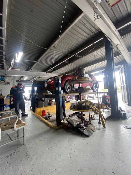 Barrio Auto Service & Registrations 3