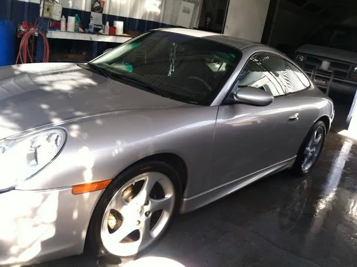 Danny's Auto Body & Paint 4