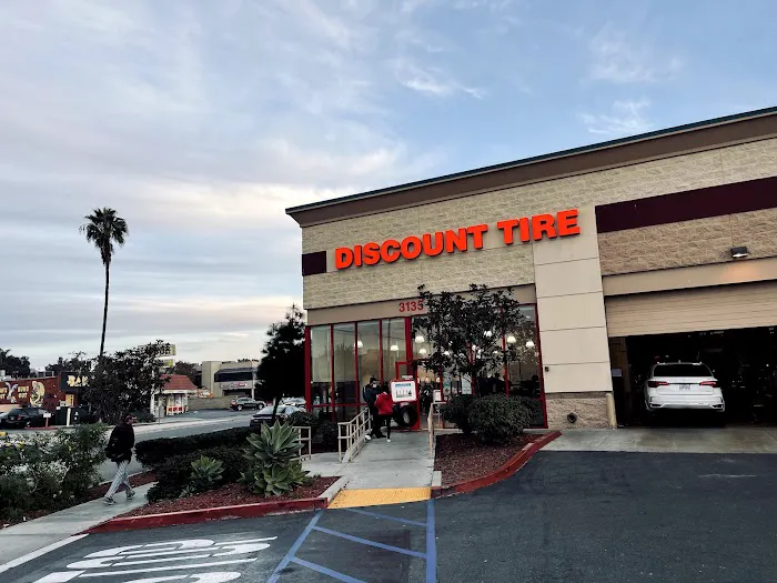 Discount Tire 0