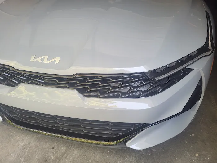 King's Custom & Collision 9