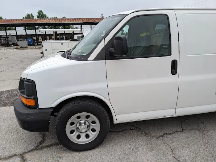 MaxXx'd Out Auto Body & Towing 1