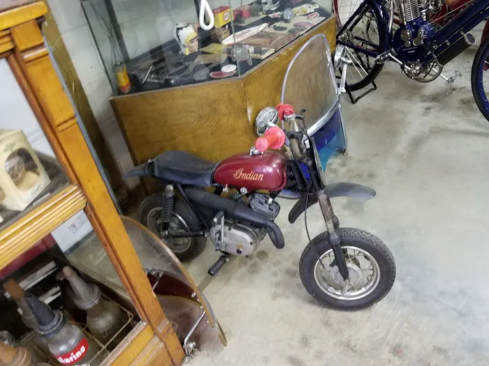 Falloway's Auto Parts 5