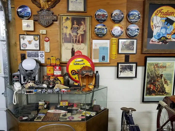 Falloway's Auto Parts 4