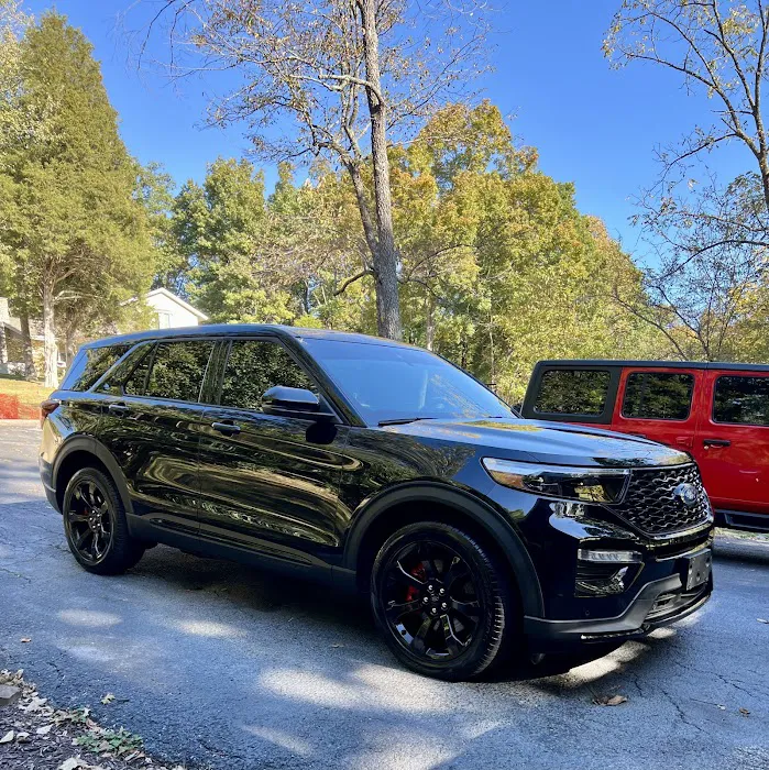 Champion Ford, Inc. Collision 3