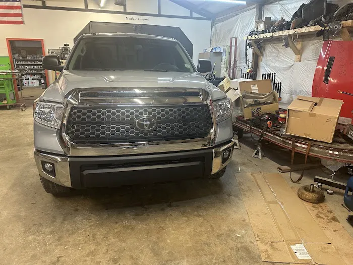 Black PISTON Auto Repair 0