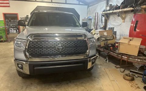 Black PISTON Auto Repair