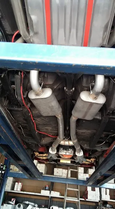 Maxi Muffler Brake & Exhaust 1