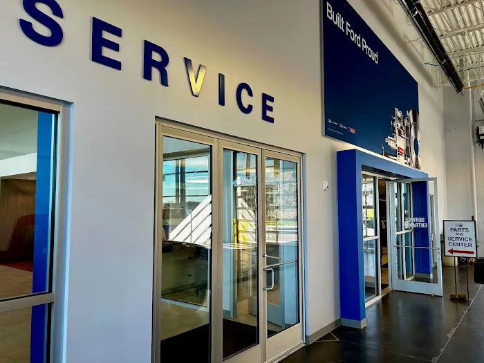 Bates Ford Service 0