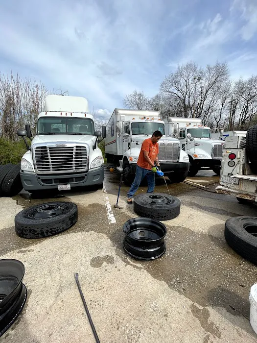 Cruz Tire Service 8