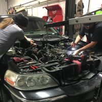 Jonu2019s Auto service