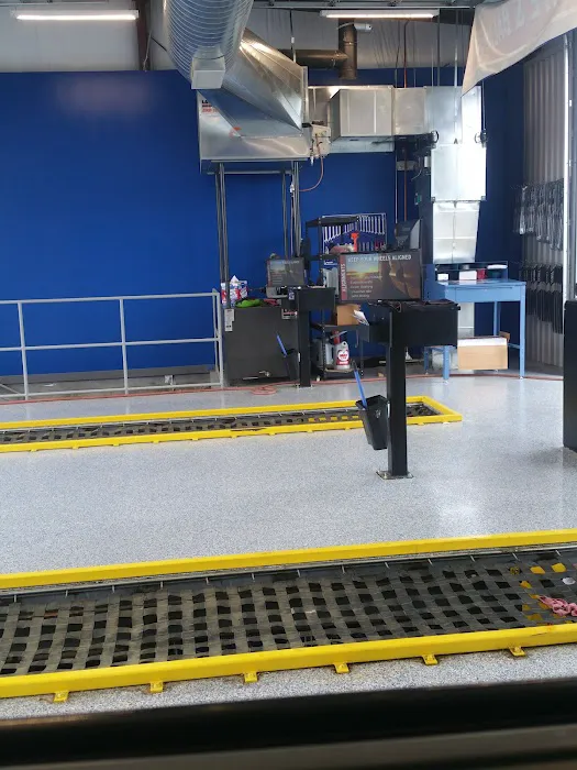 Express Oil Change & Tire Engineers 3