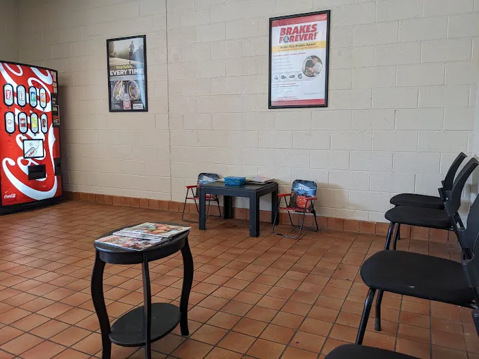 Mr. Tire Auto Service Centers 3