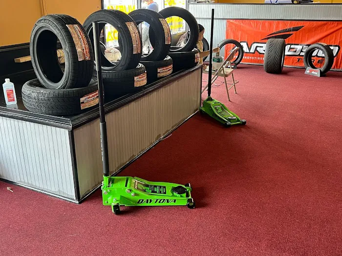 Econos Tire Services 4