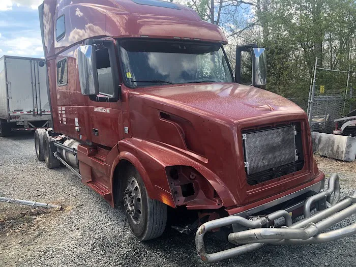 AY Truck and Trailer Repair (Reefer Repair / Road Service) 0