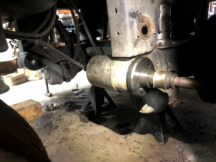 AY Truck and Trailer Repair (Reefer Repair / Road Service) 6