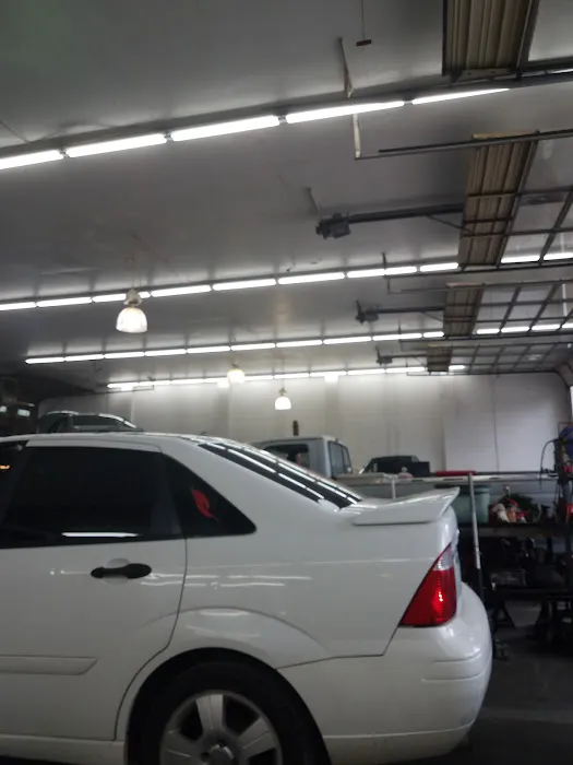 Vander Auto Parts & Services Center 3