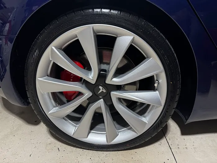 G&l tire service 0