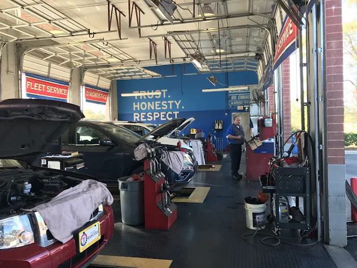 Express Oil Change & Tire Engineers 3