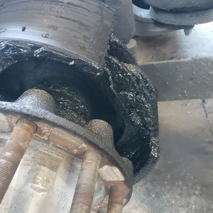 Diesel Doctor Truck And Trailer Repair Ltd Co 4