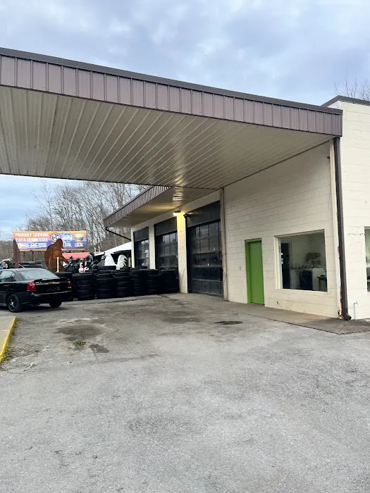 The Smoky’s Tire shop 4