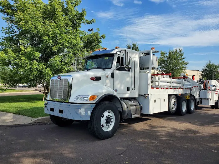 Dejana truck equipment 5