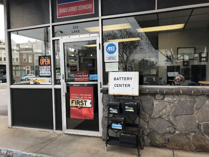 Oak Park Auto Repair & Gas Station 2