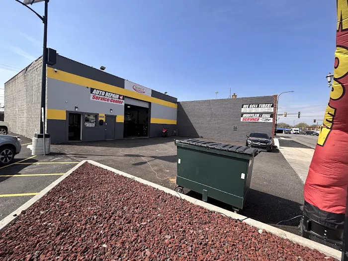 Quiroz Auto Center 1
