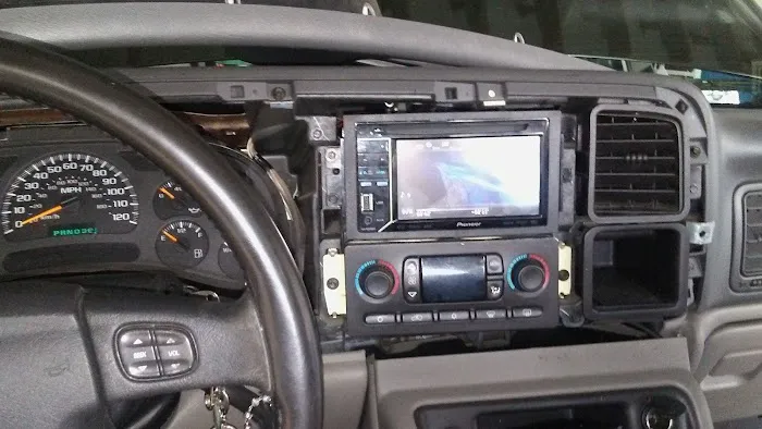 Rios Auto Center 6