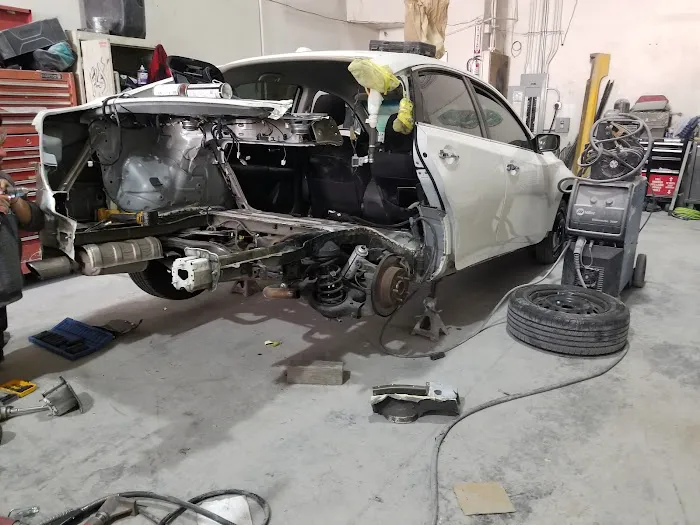 HC AUTO BODY PAINT 4