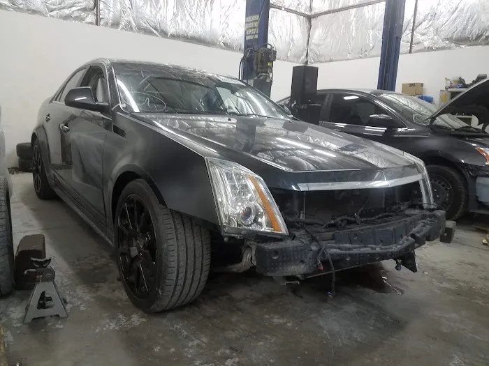 Lalo's Auto Shop 0