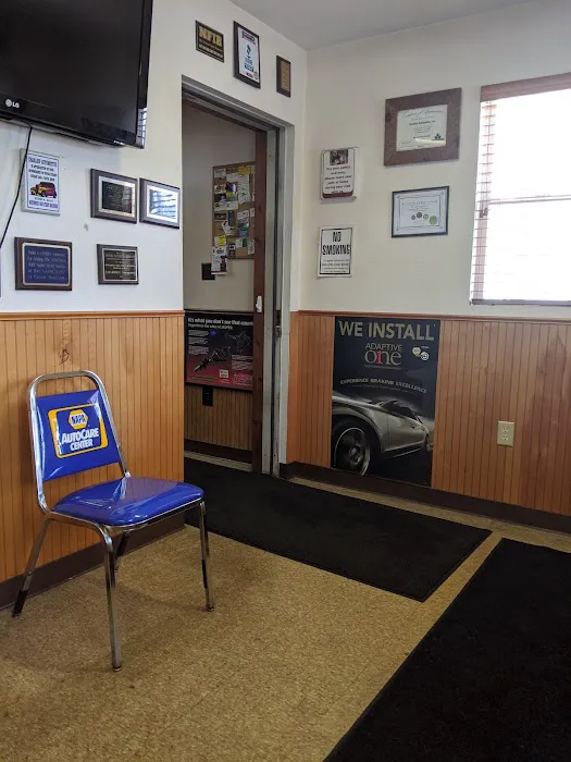Charlies' Automotive 6