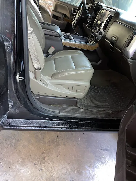 Kiselka Deluxe Automotive 6